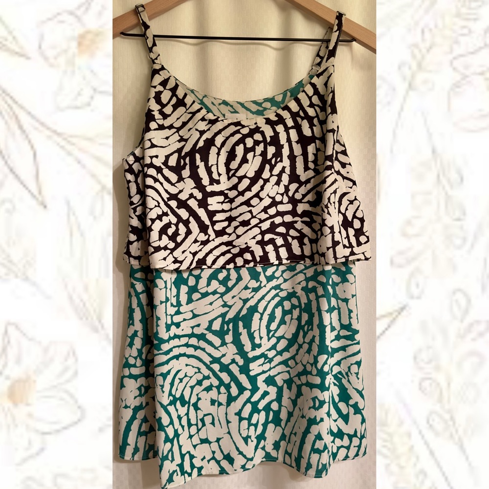 Cabi Medium flowy tank.